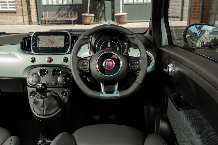 Торпедо Fiat 500 Hybrid Launch Edition (312) 2020 года  (UK) (фото 29 из 40)